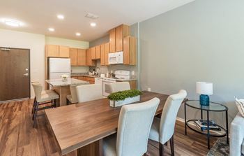 Dining Room at Covington Crossings 55+ Senior Living, Covington